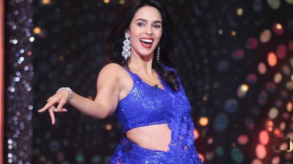 Mallika Sherawat Reveals It Is Easy To Be Intimate With Female Costar Kissing Scenes Were