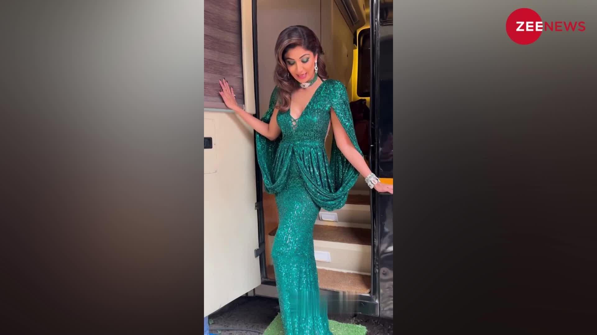 Year Old Shilpa Shetty Flaunts Figure In Backless Green Dress Poses