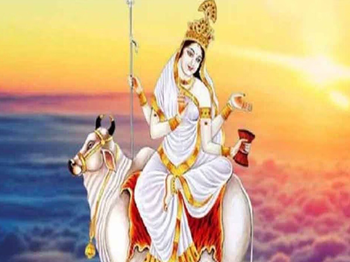 Shardiya Navratri Maa Shailputri Puja Vidhi Hindi How To Do Maa