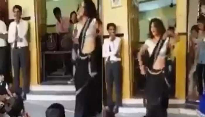 Viral Video sapna choudhary craze on teacher in school students feel shy after seeing her dancing | Viral Video: स्कूल में टीचर पर छाया सपना चौधरी का क्रेज, ठुमकों को देख शरमा