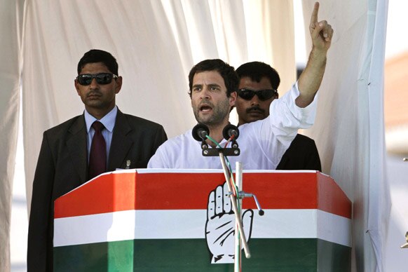 गुजरात विधानसभा चुनाव प्रचार के दौरान कांग्रेस पार्टी नेता राहुल गांधी।