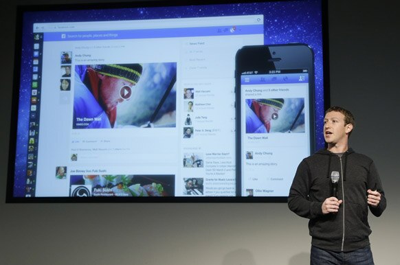फेसबुक के सीईओ मार्क जुकेरबर्ग कैलिफ के फेसबुक हेडक्वार्टर में स्पीच देते हुए।