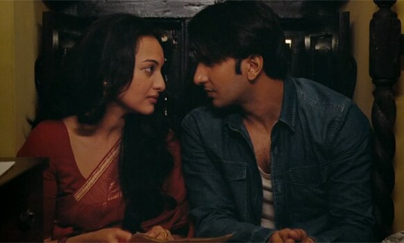 फिल्म 'लुटेरा' में रणवीर सिंह और सोनाक्षी सिन्हा एक परफैक्ट कपल हैं।