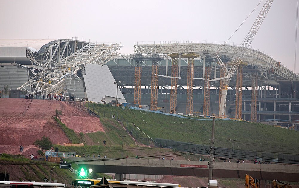 ब्राजील के साउ पाउलो में एक स्टेडियम को सिर्फ धातु के इस्तेमाल से बनाया गया है।