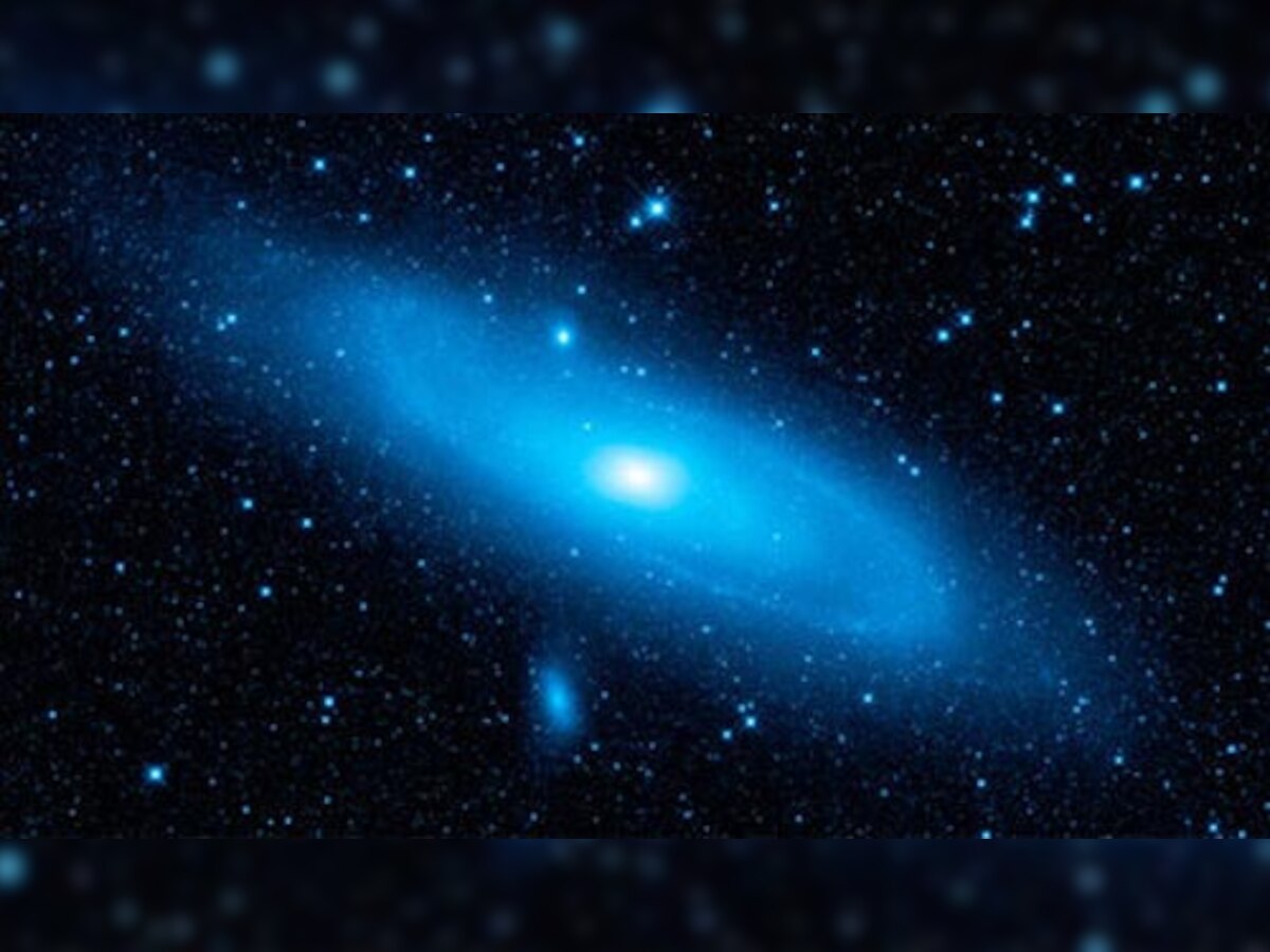 अंतरिक्ष में बड़ी आकाशगंगा छोटी को खुद में समाहित कर लेती है