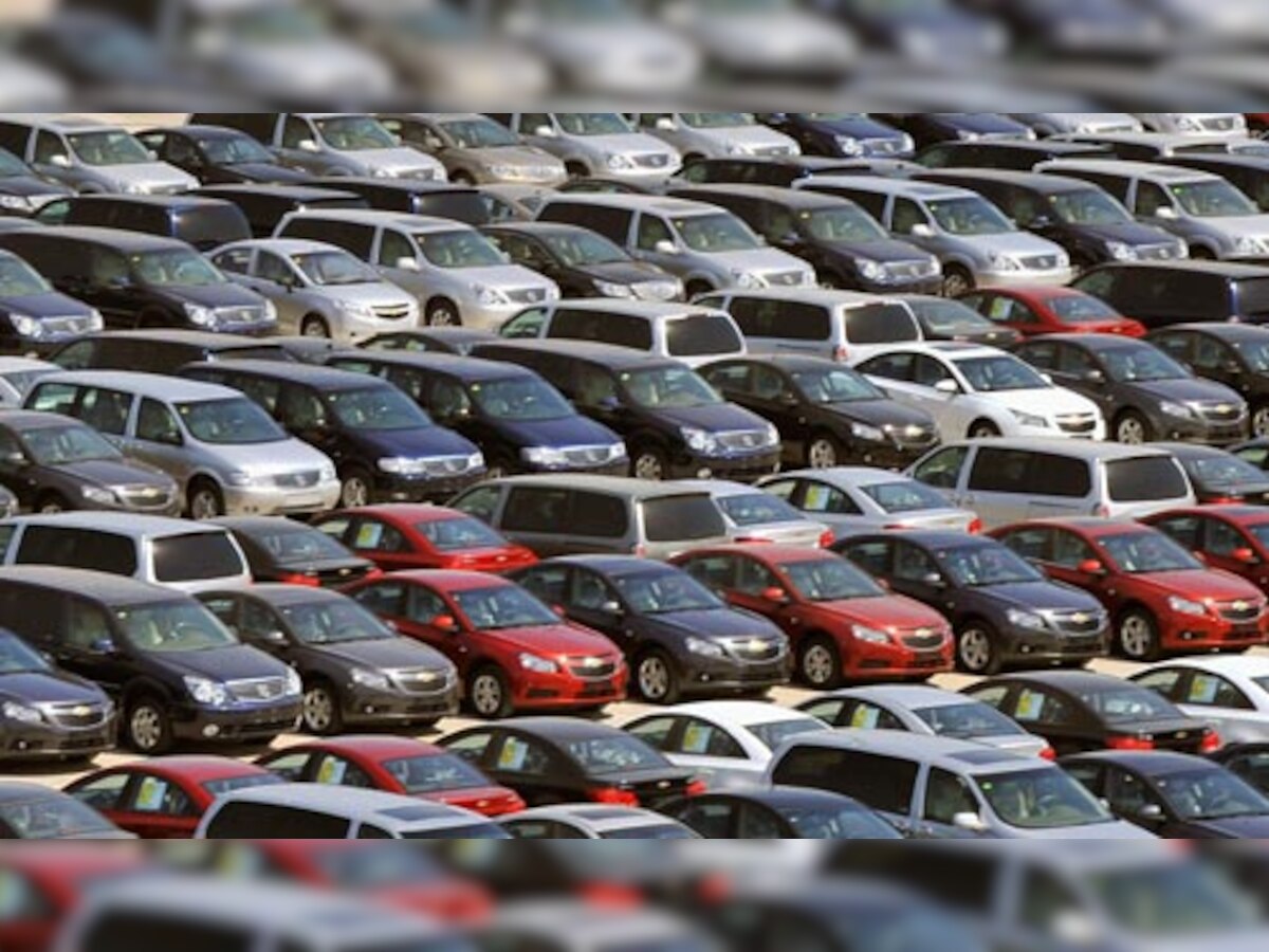 देश में कारों की बिक्री जून में 14.76 फीसदी बढ़ी