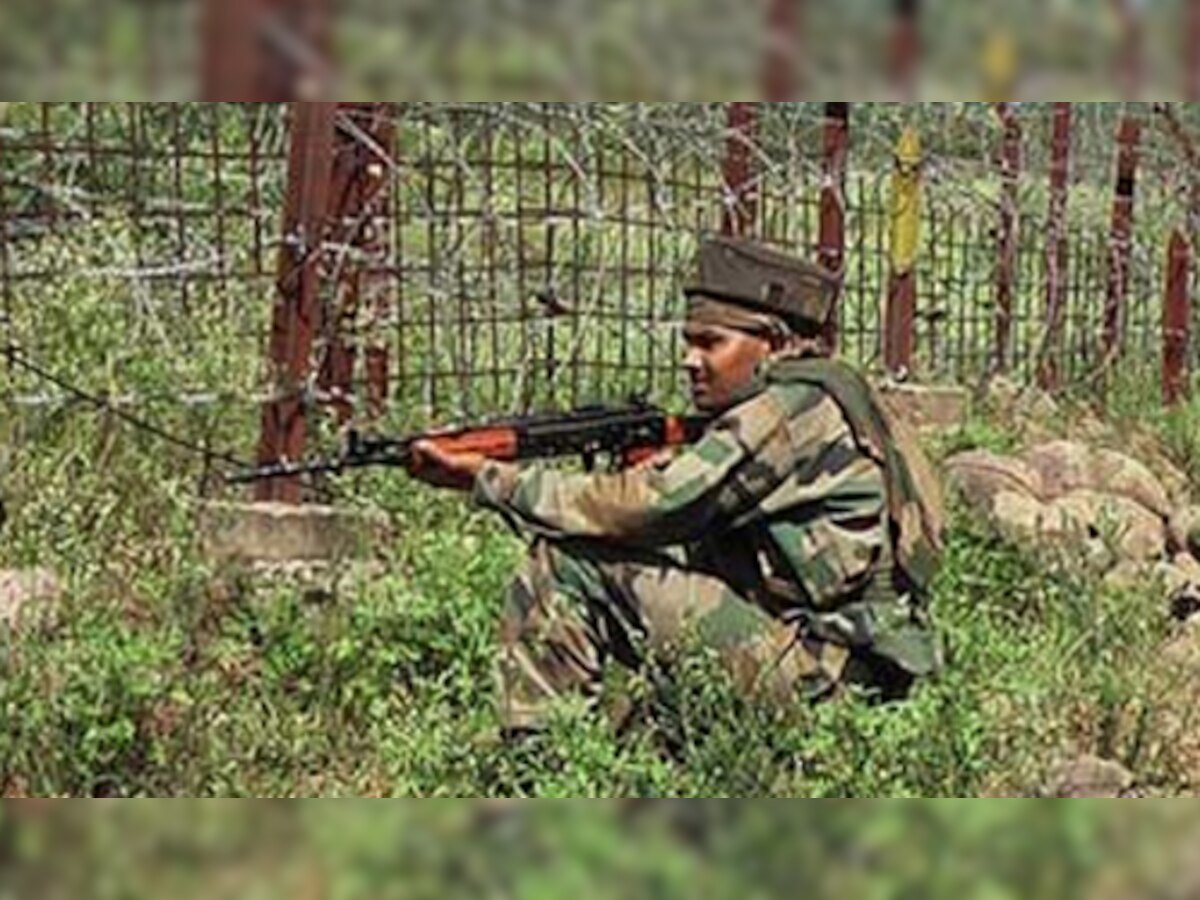 पाक सेना ने जम्मू में 20 बीएसएफ चौकियों पर मोर्टार दागे, ग्रामीण घायल