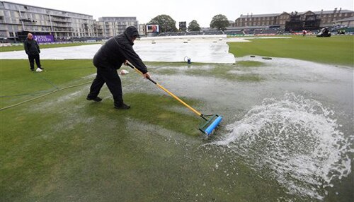 भारत और इंग्लैंड के बीच पहला वनडे बारिश की भेंट चढ़ा