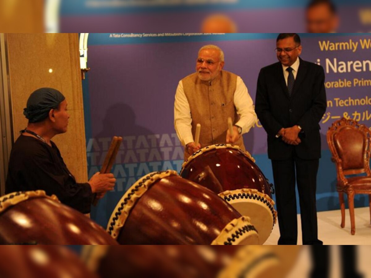 'बांसुरी वादक' के बाद जापान में 'ड्रम मास्टर' बने प्रधानमंत्री मोदी!