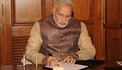 अपनी ही सरकार के 15 मंत्रियों से प्रधानमंत्री मोदी खफा, मांगा जवाब