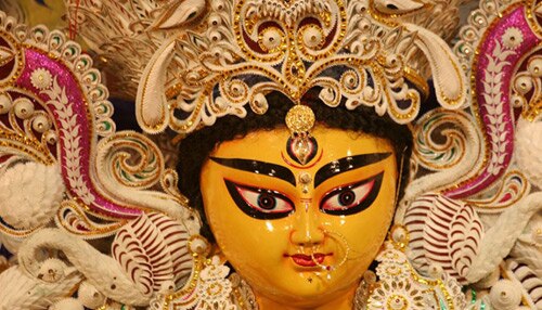 कलश स्थापना के साथ आज से नवरात्र शुरू, पहले दिन मां शैलपुत्री की पूजा