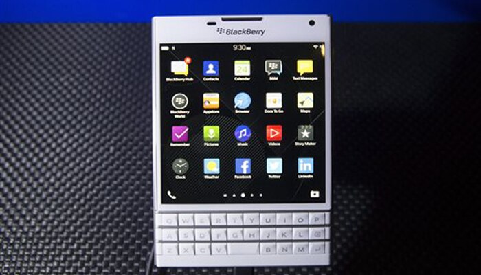 ब्लैकबेरी ने लॉन्च किया सबसे मंहगा स्मार्टफोन, कीमत 49990 रुपए