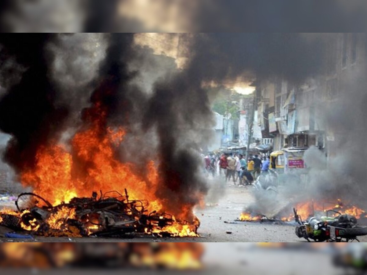 वडोदरा में दंगों के सिलसिले में 200 से अधिक गिरफ्तार, हालात अब भी तनावपूर्ण