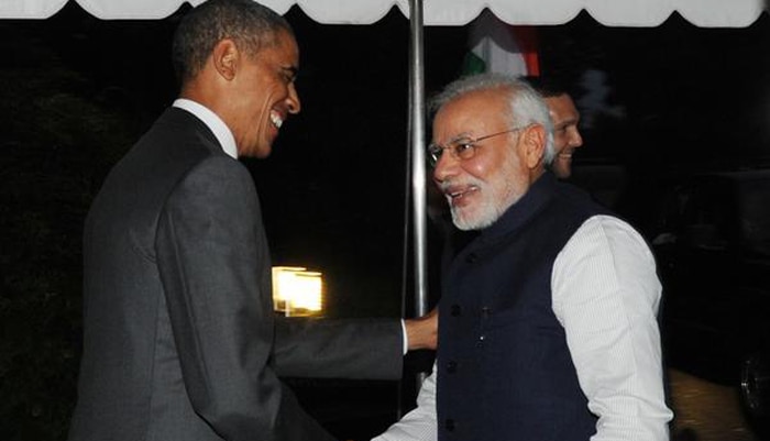 नरेंद्र मोदी ने बराक ओबामा को गीता और मार्टिन लूथर किंग के क्लिप्स भेंट किए
