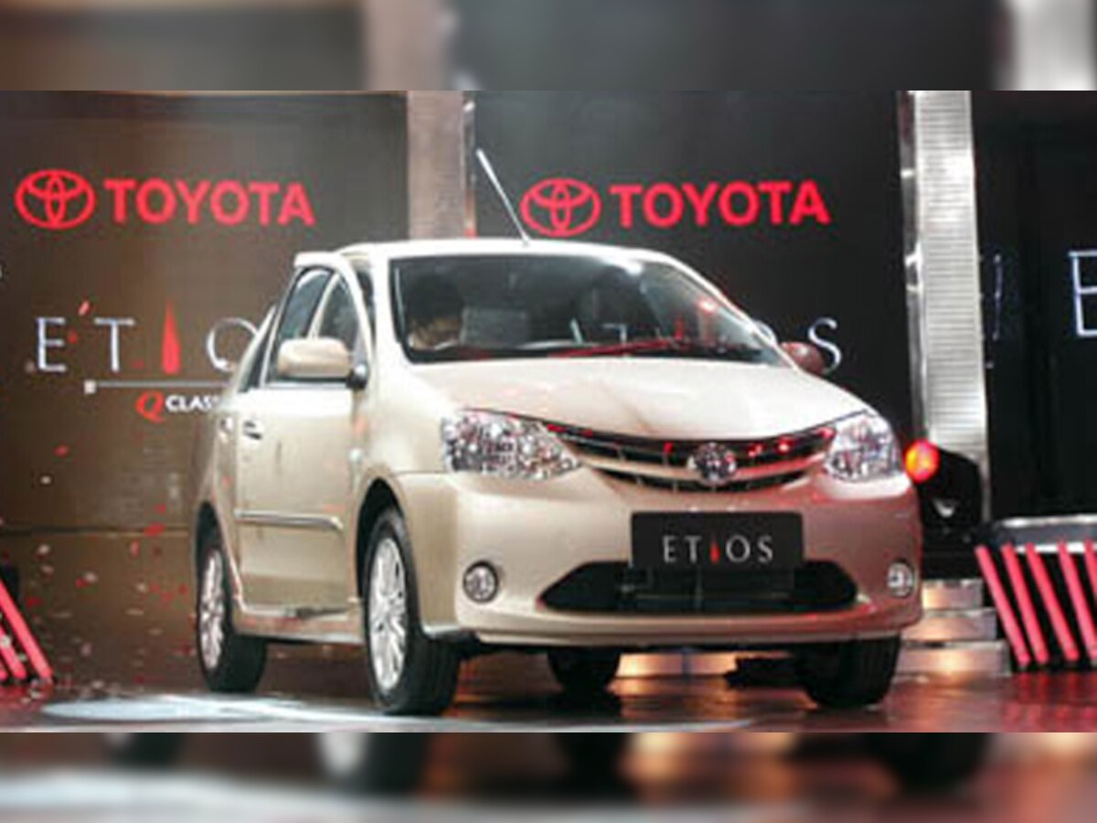 टोयोटा ने लॉन्च किया इटियॉस और लिवा कार का अपडेटेड वर्जन 