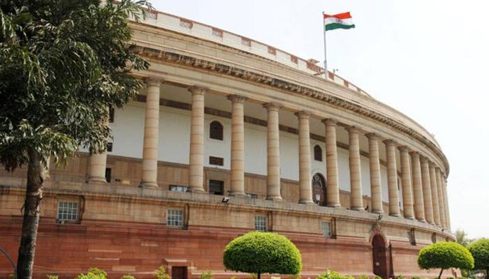 धर्मांतरण पर 4 दिन से अटकी संसद, GST पर लाया जा सकता है अध्यादेश धर्मांतरण पर 4 दिन से अटकी संसद, GST पर लाया जा सकता है अध्यादेश