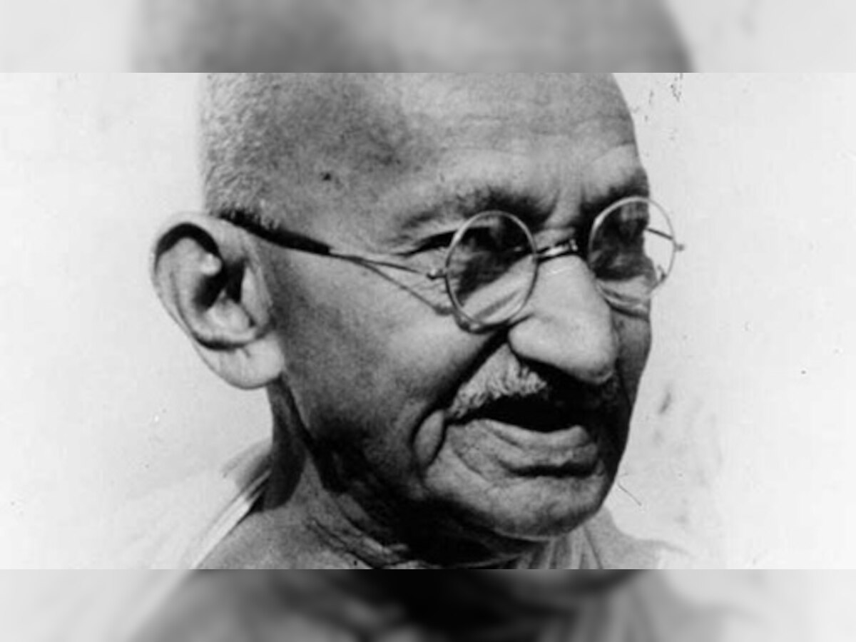 राहुल बजाज ने ब्रिटेन में गांधी की प्रतिमा के लिए दिए 200000 पाउंड