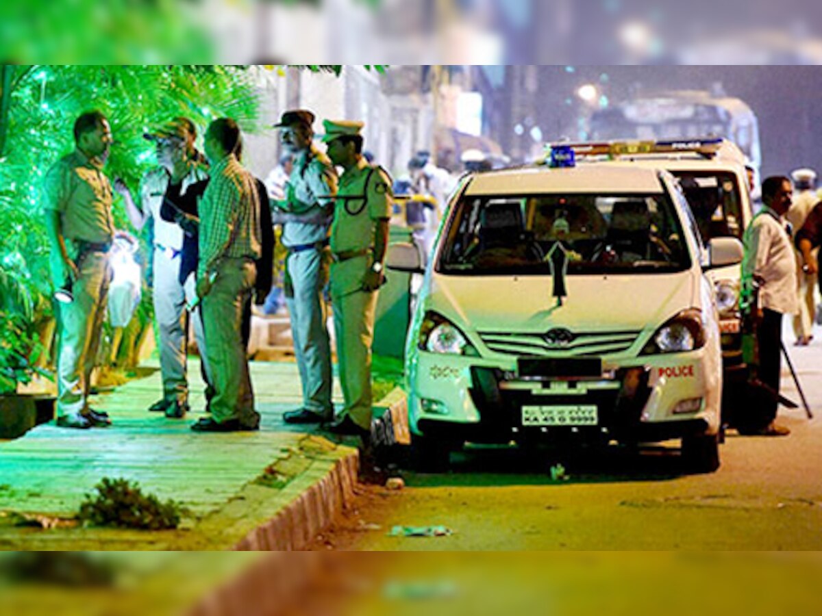 बेंगलुरु ब्‍लास्‍ट: सिमी आतंकियों पर शक; धमाके की जांच शुरू, देश भर में अलर्ट