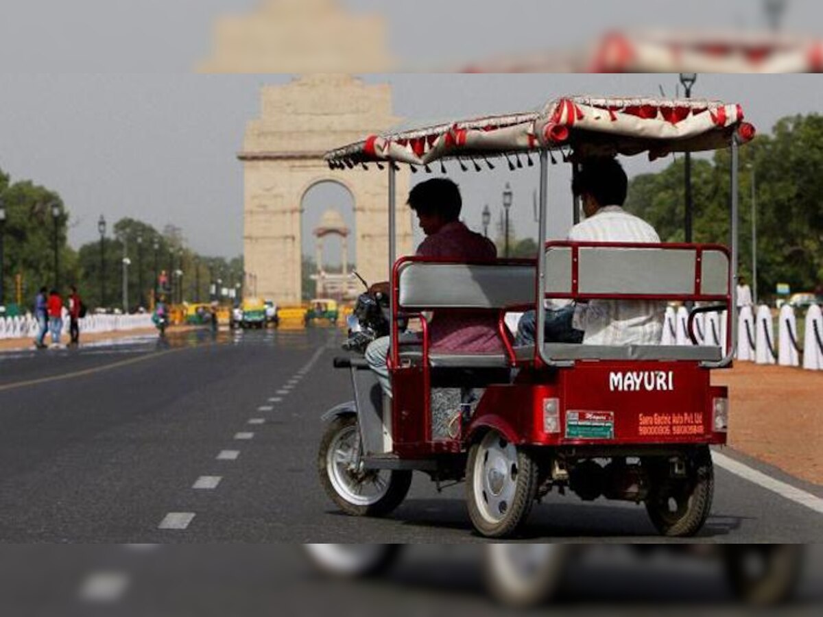 दिल्ली की सड़कों पर ई-रिक्शा के फिर से दौड़ने का रास्‍ता साफ