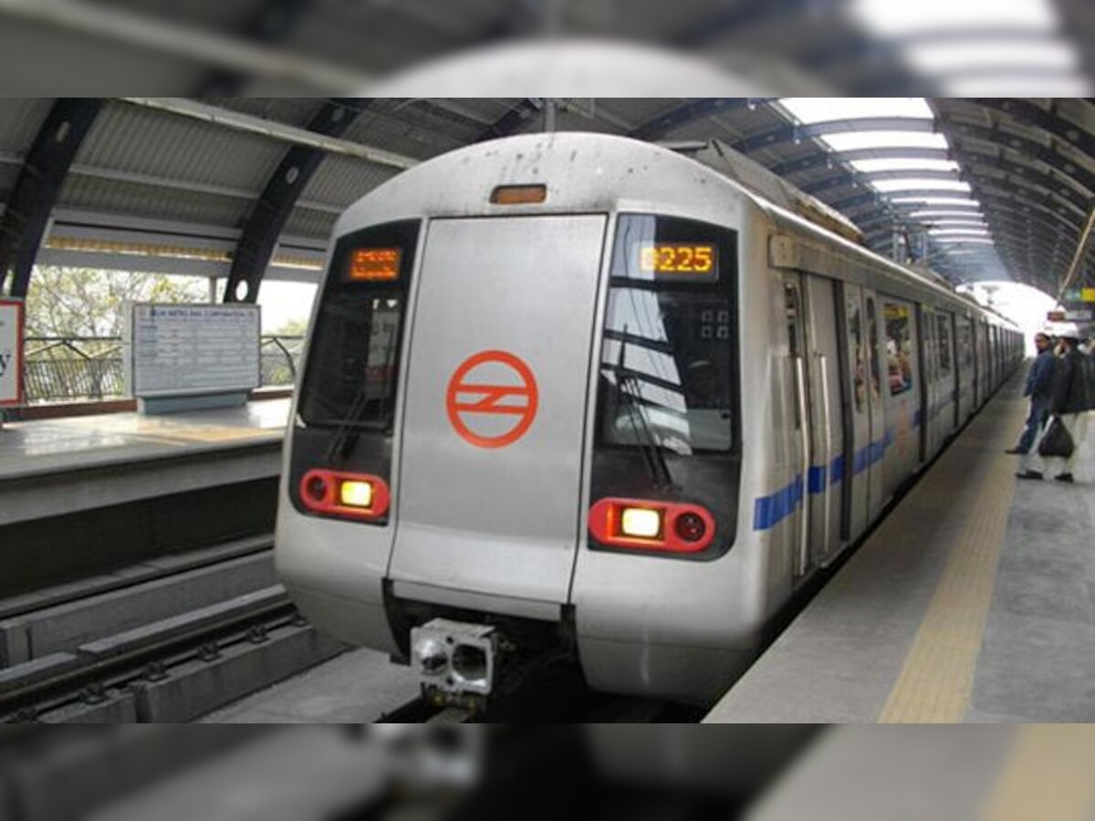 दिल्ली में आतंकवादी हमले की साजिश नाकाम, वेलकम मेट्रो स्टेशन से 3 गिरफ्तार