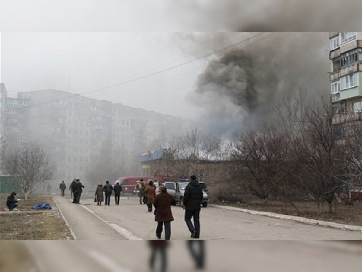 यूक्रेन में विद्रोहियों का आक्रामक अभियान, रॉकेट हमलों में 30 लोग मारे गए