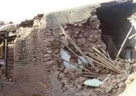 मकान गिरने से एक ही परिवार के 6 मासूमों की दर्दनाक मौत मकान गिरने से एक ही परिवार के 6 मासूमों की दर्दनाक मौत