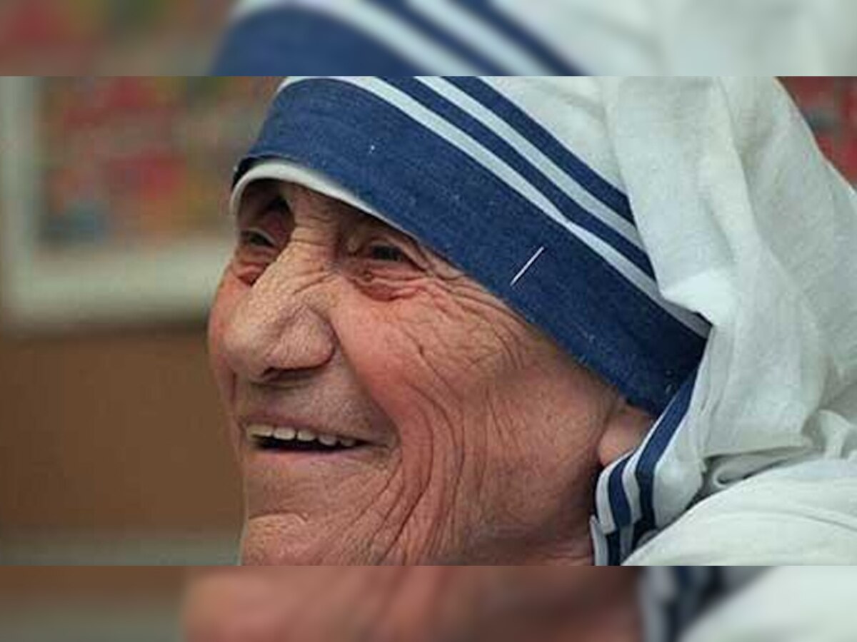 केजरीवाल ने की मोहन भागवत के बयान की निंदा, बोले- मदर टेरेसा एक महान आत्‍मा थीं, उन्हें बख्श दें