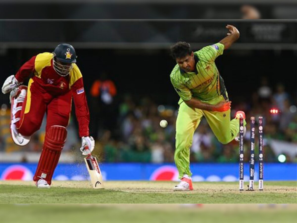 विश्व कप 2015: जिम्बाब्वे को 20 रन से हराकर पाकिस्तान ने चखा जीत का स्वाद