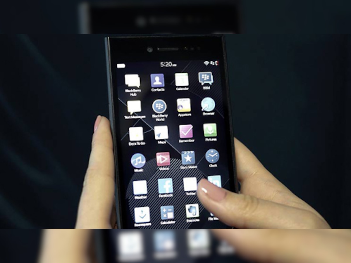 BlackBerry ने लॉन्‍च किया नया 4जी स्मार्टफोन ‘लीप’, कीमत 17000 रुपये