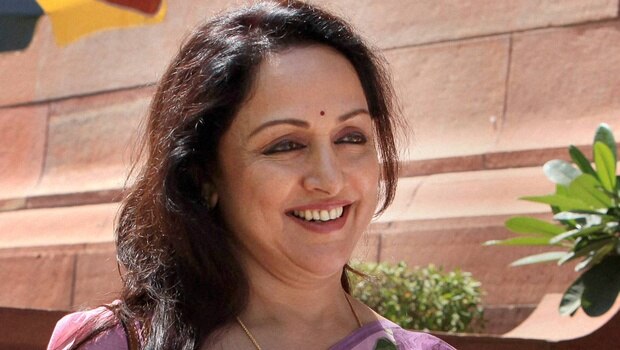 मथुरा का दौरा कर हेमा ने किसानों के लिए उचित मुआवजे की मांग की मथुरा का दौरा कर हेमा ने किसानों के लिए उचित मुआवजे की मांग की