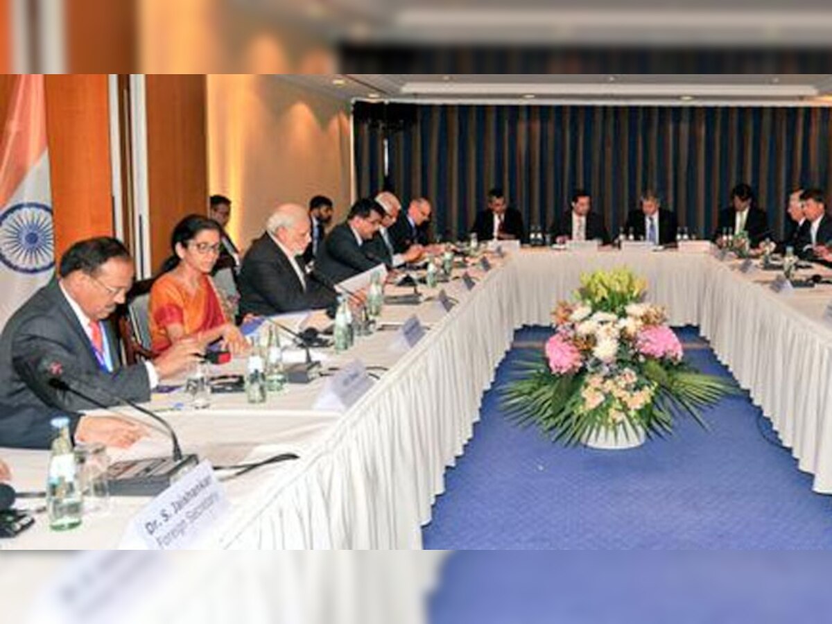 प्रधानमंत्री मोदी ने की जर्मनी के आर्थिक क्षेत्र की हस्तियों के साथ बैठक