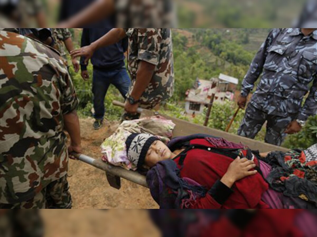 नेपाल भूकंप: भारत ने अभियान का दायरा बढ़ाया, गोरखा सैनिकों की मदद ली