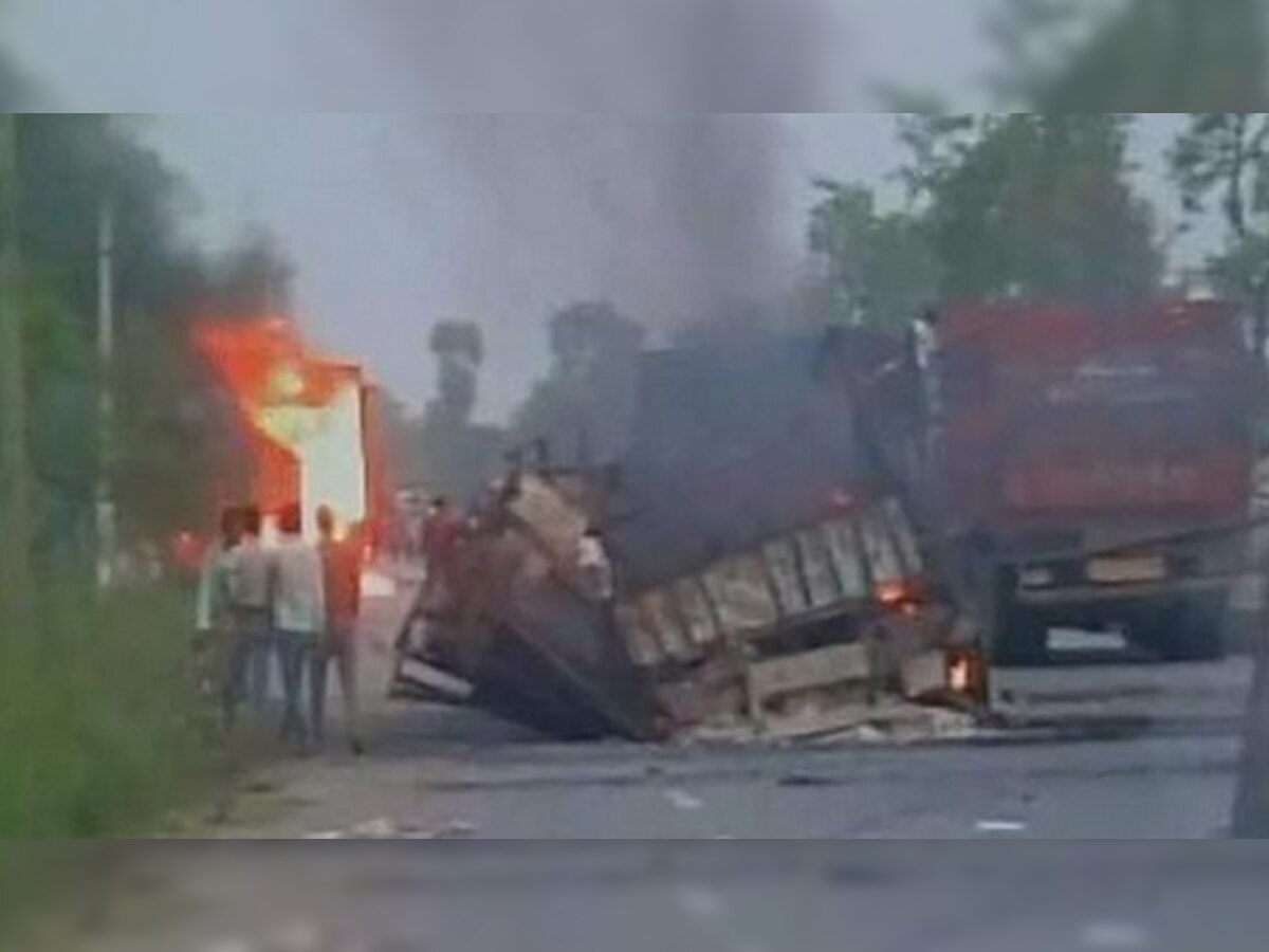 बिहार में जीटी रोड पर माओवादियों ने 32 वाहनों को लगाई आग 