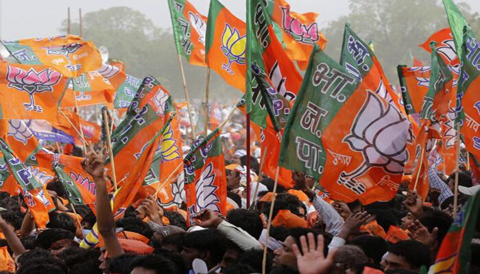 मिशन-2017 के लिए नए अध्यक्ष की तलाश में बीजेपी मिशन-2017 के लिए नए अध्यक्ष की तलाश में बीजेपी