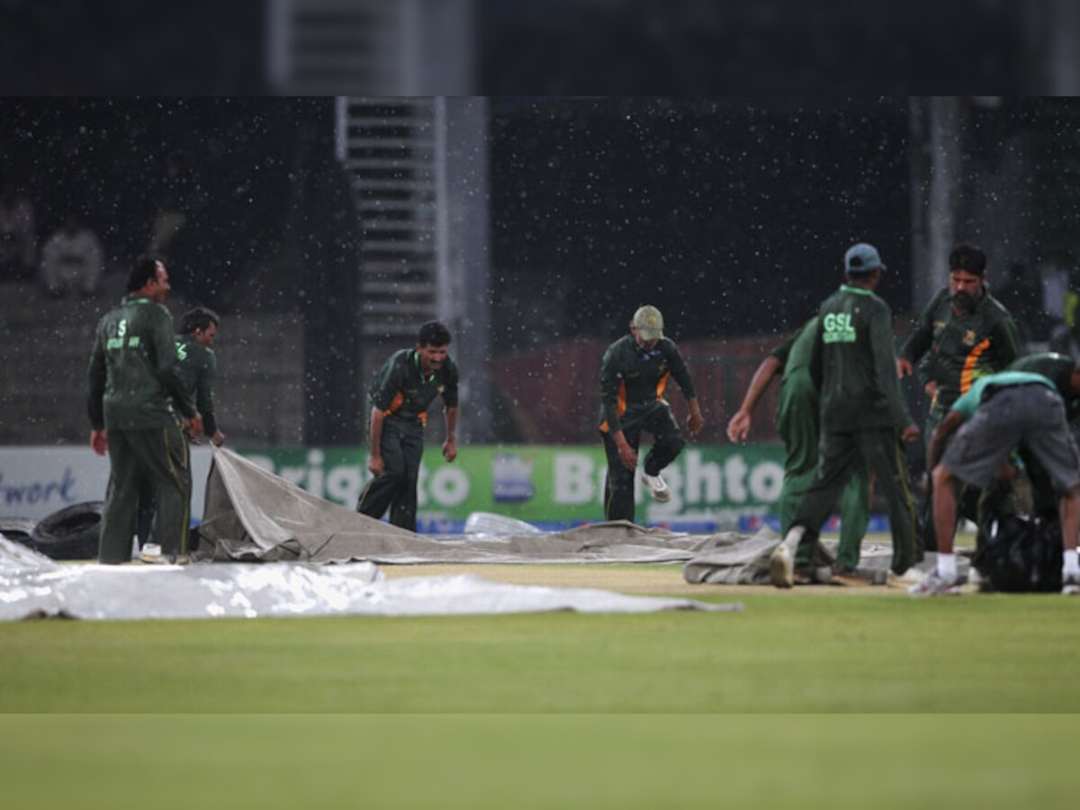 बारिश के कारण बेनतीजा रहा पाकिस्तान जिम्बाब्वे के बीच डे-नाइट मैच