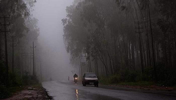 उत्तराखंड में भारी बारिश और भूस्खलन की चेतावनी उत्तराखंड में भारी बारिश और भूस्खलन की चेतावनी