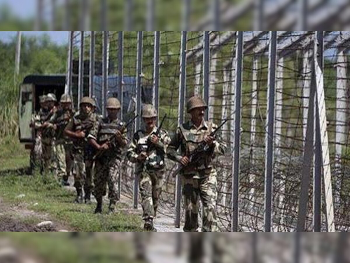 जम्मू में अंतरराष्‍ट्रीय सीमा पर 6 सैन्‍य चौकियों पर पाकिस्‍तान ने की गोलीबारी, मोर्टार भी दागे