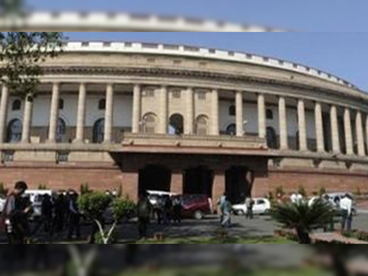 संसद का मॉनसून सत्र: ललित मोदी, व्यापम एवं अन्य मुद्दों को लेकर विपक्ष ने फिर किया हंगामा