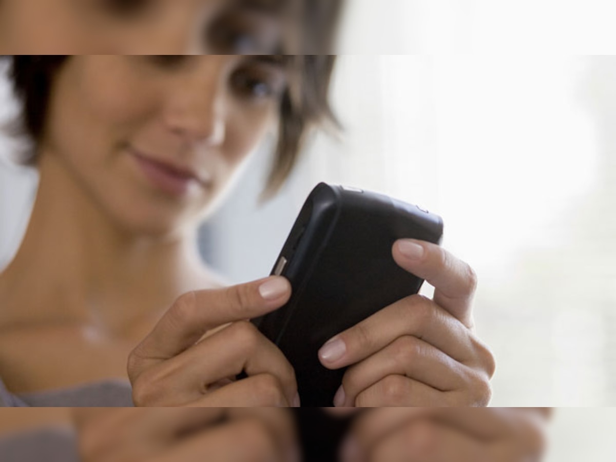 मोबाइल फोन से हो सकती है कैंसर जैसी घातक बीमारी 