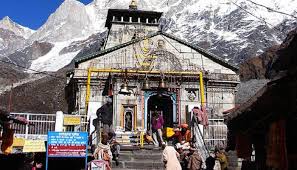 केदारनाथ में 4 कंपनियों की हवाई सेवाएं शुरू केदारनाथ में 4 कंपनियों की हवाई सेवाएं शुरू