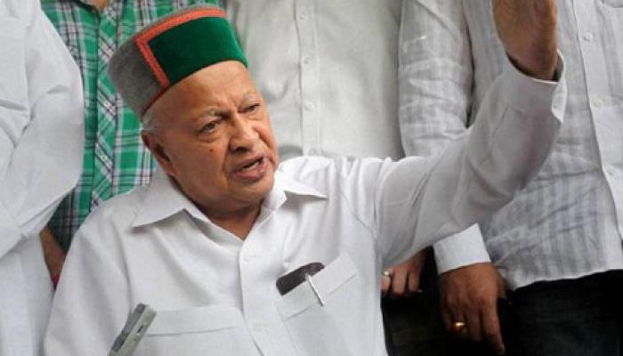 बेटी की शादी के दिन हिमाचल सीएम वीरभद्र के घर सीबीआई का छापा बेटी की शादी के दिन हिमाचल सीएम वीरभद्र के घर सीबीआई का छापा