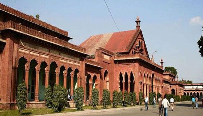 एएमयू के कुलपति की नियुक्ति में कुछ भी अनियमित नहींः इलाहाबाद हाई कोर्ट एएमयू के कुलपति की नियुक्ति में कुछ भी अनियमित नहींः इलाहाबाद हाई कोर्ट