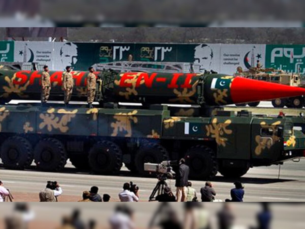 अमेरिका ने पाकिस्तान को दी चेतावनी, परमाणु एवं मिसाइल कार्यक्रमों पर रोक लगाने को कहा