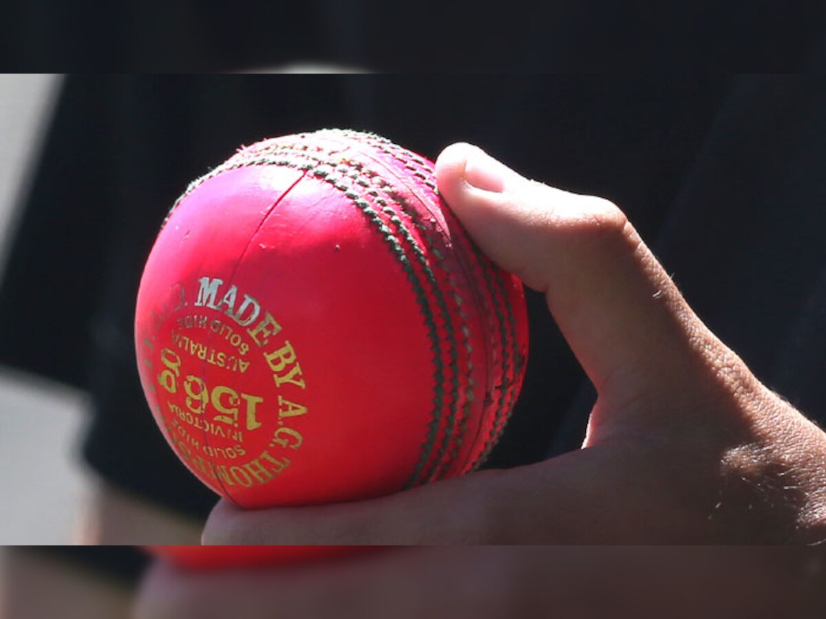 ऑस्ट्रेलिया को कड़ी टक्कर देने के लिए गुलाबी गेंद से खेलेगा पाकिस्तान