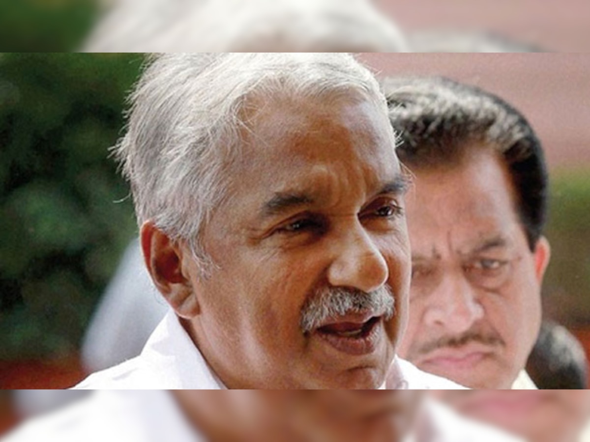 केरल के सीएम, मंत्री के खिलाफ प्राथमिकी दर्ज करने के आदेश पर रोक