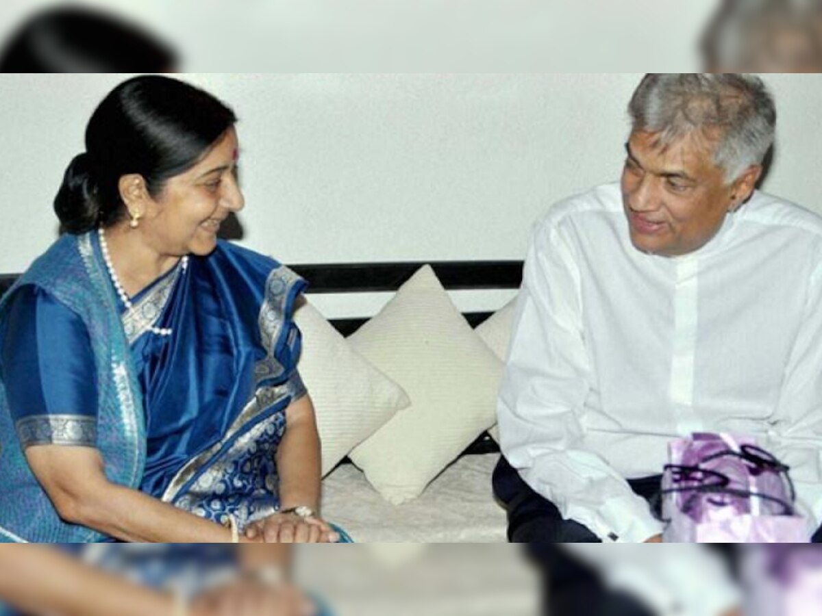सुषमा ने श्रीलंकाई पीएम विक्रमसिंघे के साथ निवेश और सेज पर की वार्ता