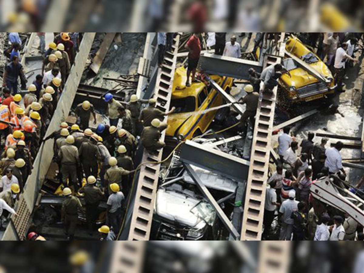 कोलकाता में निर्माणाधीन फ्लाईओवर हुआ धड़ाम, 18 लोगों की मौत, 60 से ज्यादा घायल, PM मोदी ने जताया शोक