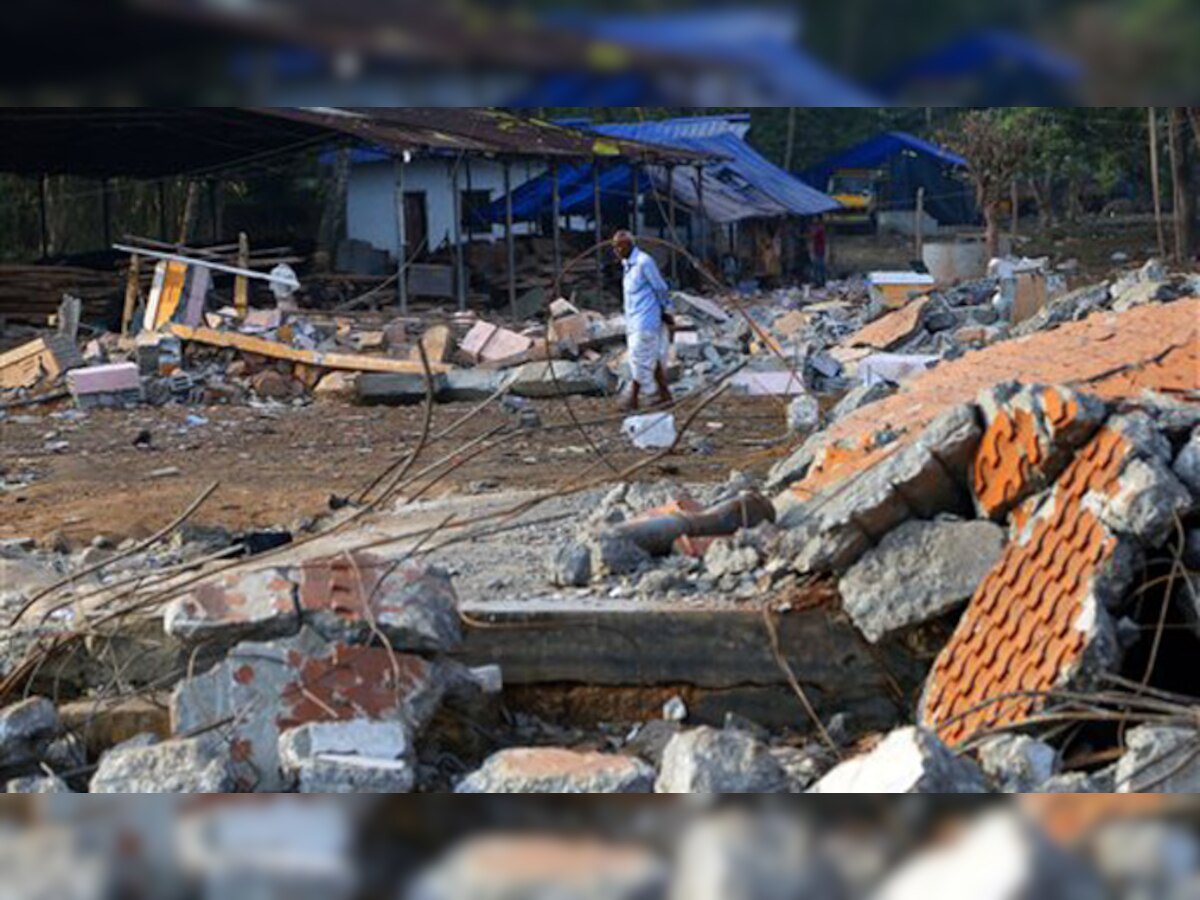 केरल पुत्तिंगल देवी मंदिर हादसा: 110 की मौत, पांच लोग हिरासत में लिए गए