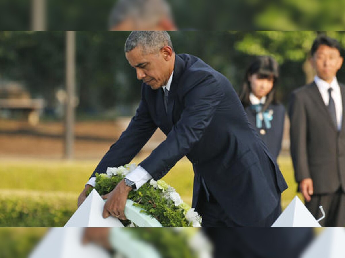 ओबामा ने हिरोशिमा परमाणु स्मारक पर श्रद्धांजलि अर्पित की
