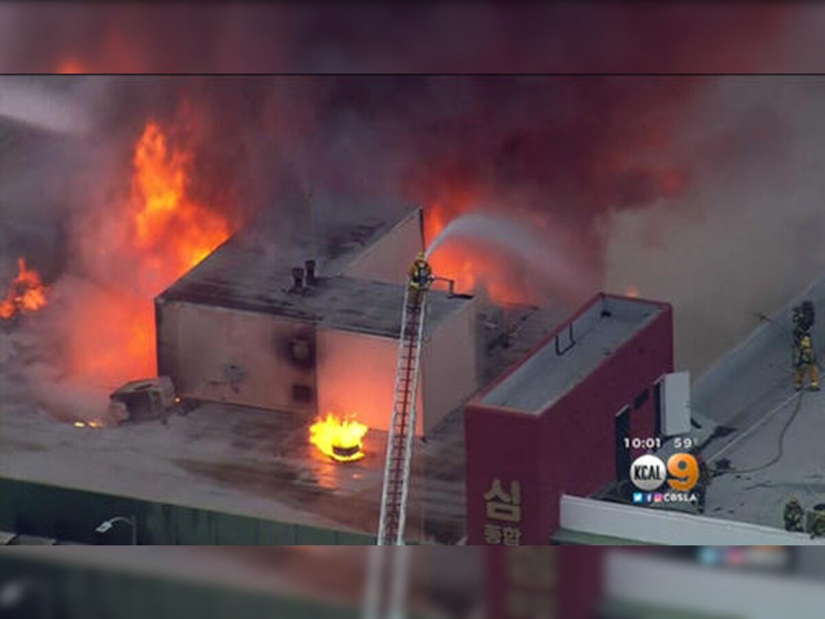 लॉस एंजिलिस की सुनसान पड़ी इमारत में आग, 5 की मौत, एक गिरफ्तार